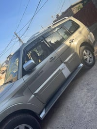 باجيرو ٢٠٠٨ • ٦ سلندر • رقم بغداد