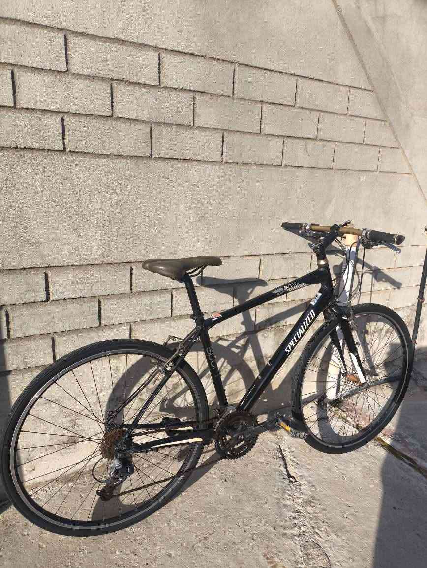 السلام عليكم 
للبيع / سبشل زد Special ZD
حجم c700
كير خلفي 9 امامي 3 فقاسات 
بريكات جطلات بالمكان 
وزنها ريشه حيل حيل حيل خفيفه 
دراجه بلاديه والنضافه كدام العين 
السعر 170 وبيها مجال مكاني موصل قادسيه الثانيه 
***********
***********
