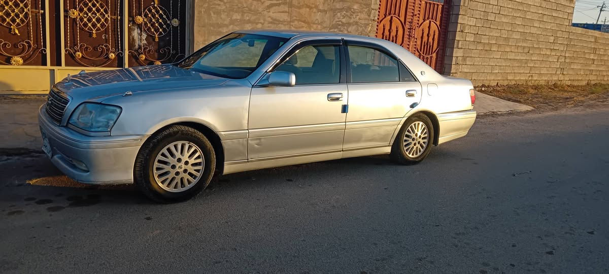 للبيع سياره جنون ملكه ادوات ادوات ادوات 3 دكم موديل 2003 كير محرك مكفولات محرك دي فور الجبير  تبريد ثلج كهربائيات كلها شغاله تخم تاير صدر أمامي خلفي جدد مشط جديد سياره جاهزه غرفته جديد سعرها 30 بيها مجال مكان صلاح الدين الضلوعيه رقم الهاتف ***********
