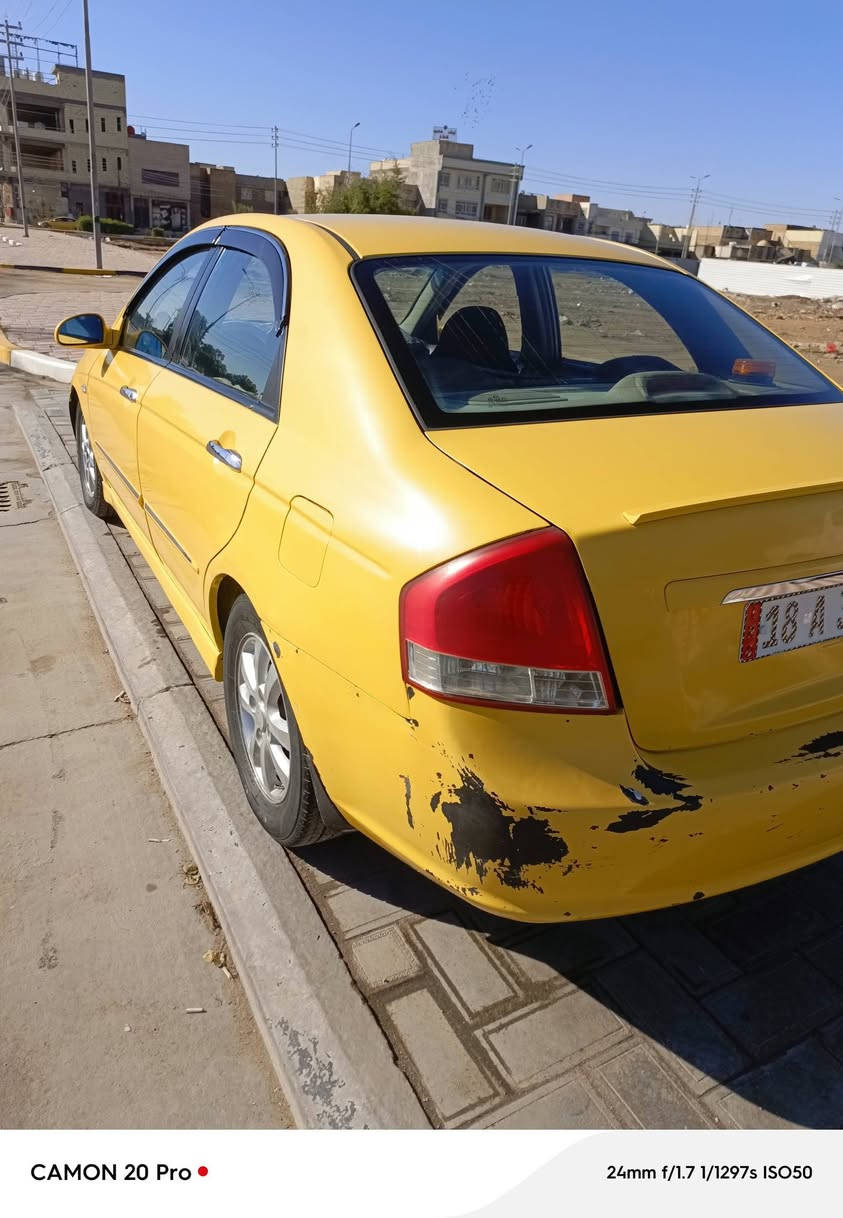 سلام عليكم سياره سيراتو خليجي موديل 7   تاكسي مصفره غرامات هيئه كير محرك تخم تاير بحاله جيده الحداديه جديده التبريد فول كاعيه جلد ودوشمه جديده ورقم انكليزي بااسمي مكانه كربلاء السعر 67وبيه مجال بسيط ***********
