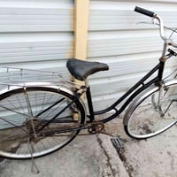 بايسكل للبيع حجم 27 سعر 35 مكاني بغداد المنصور هذا رقمي 07905312129