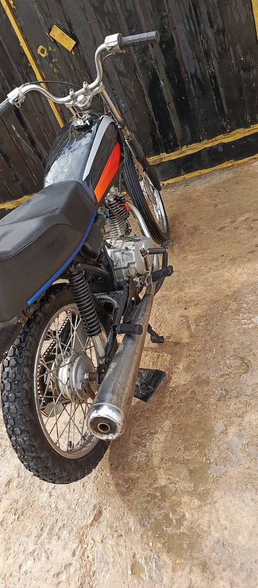 دراجه للبيع رايدها ب 350 وبيها مجال استفسار يطبل خاص


**إذا كنت صاحب هذا الإعلان وتريد حذفه لأي سبب، رجاءا أرسل رسالة إلى الدعم الفني**