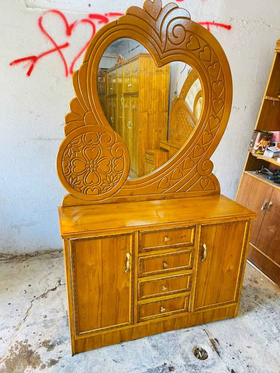 غرفه ام الخمسه ملحق داخل وخارج صاج مستخدمه نضيفه نضافته95/100✅ سعر 700 مكاني بغداد مدينه الصدر الاستفسار عن هذا الرقم وتساب *********** كو توصيل ✅ 🚚
