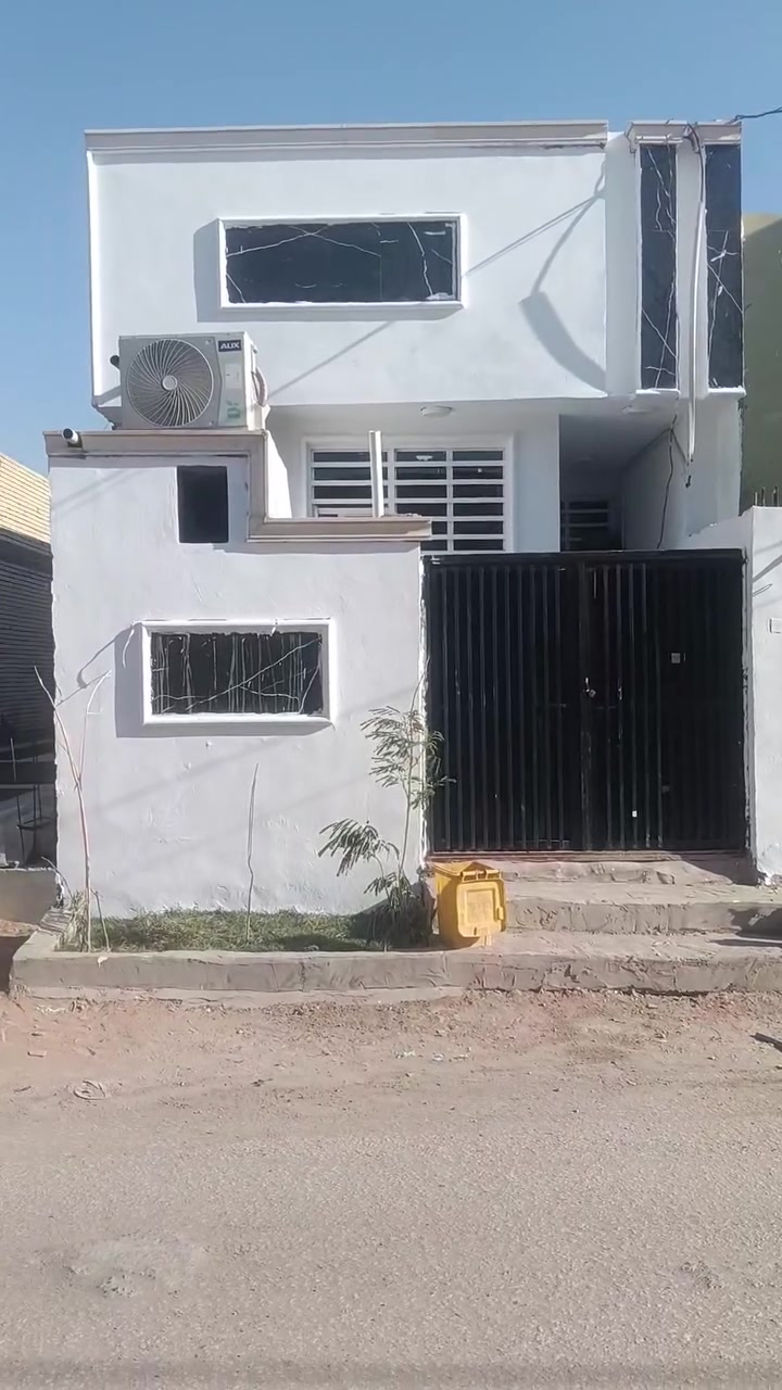 السلام عليكم بيت 100م للبيع

بيت مساحة 100بناء درجة اساس صب سقف صب طابوك جمهورية البيت ارضيه بورسلين بورك كهرباء خط وطني وخط اعتيادي تاسيس غاز خارجي ماء درجة اولى مطبخ  وحمامات مشتغلة الواح 120  خريطة 100متر كاملة 
غرفة وصالة ومطبخ واستقبال كذلك حمام داخلي وحمام خارجي سطح مطبك شتكاير طفيلي درجة و60متر من السطح مسكوف سندويش تصير مخزن او جلسة 
العنوان بداية الزراعي خلف سكلة الكرعاوي بشارع الزوار منطقة سكنية بناء حديث شارع  تبليط
***********
تفاصيل اكثر واتساب او خاص 
ا
