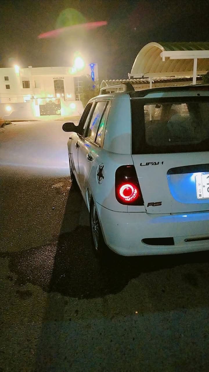 سلام عليكم ورحمة الله وبركاته
ليفان ٣٢٠ موديل ١٣ مكفول من الصبغ والتبديل السعر ٣٨

كير ومكينه شغال وتبريد شغال

مكان المحموديه الاتصال على الرقم ***********
***********
