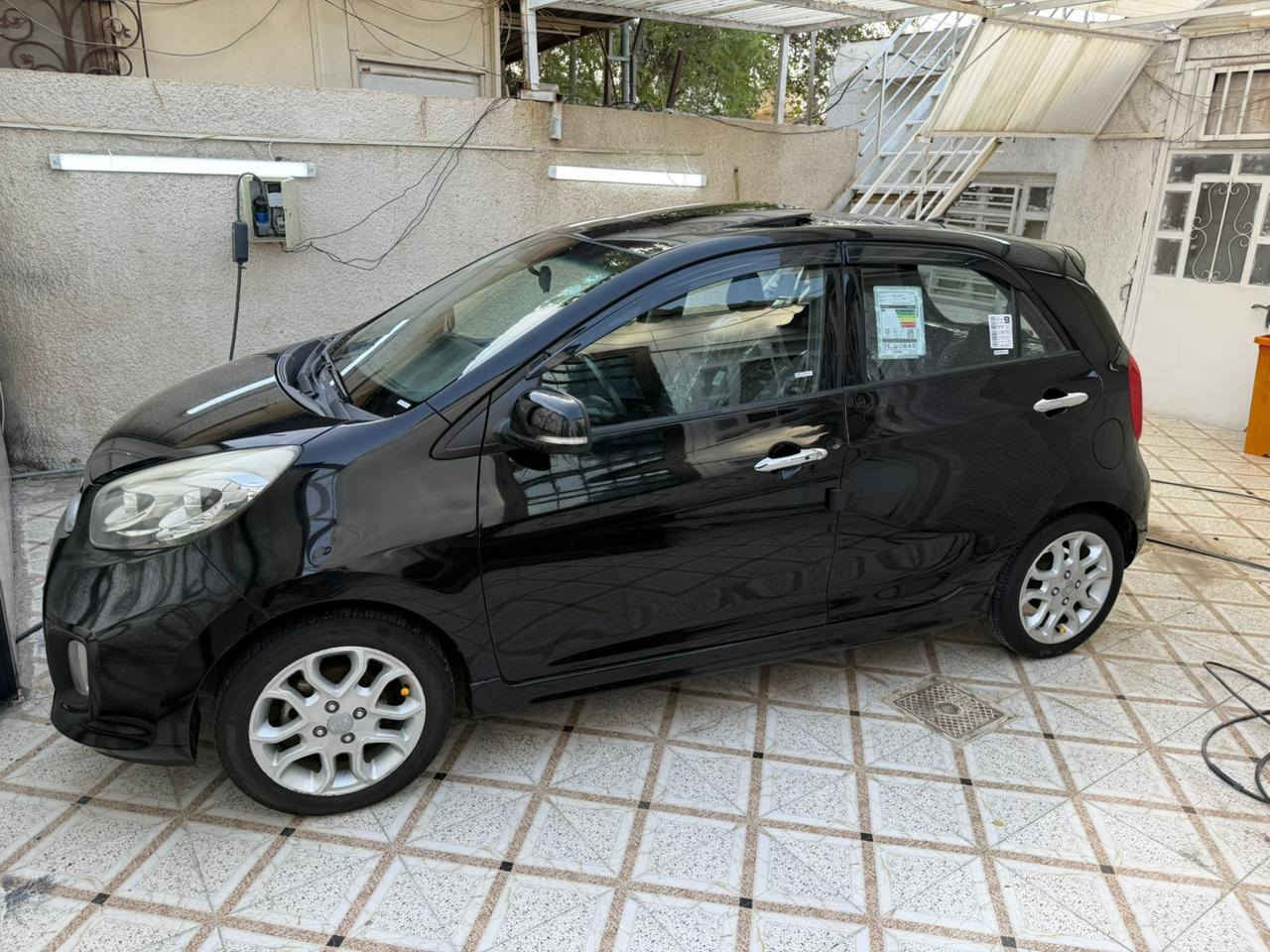 ت السلام عليكم بيكانتو خليجيه للبيع محرك 4 سلندر 1400 فول مواصفات بصمه فتحه داخل جلد يدات نيكل اشاره بالمرايه مري شفط شاشه كامره حساس خلفي بلادي ويل 15 لد امامي خلفي سياره اقتصاديه  وجاهز مابيه كل نقص تبريده ثلج كير محرك مكفولات رقم اربيل سنويه منتهيه صاحبه عربي ساكن اربيل تحويل مضمون السعر 80 ورقه بيه مجال للشراي مكاني حي الجامعه ***********////***********
