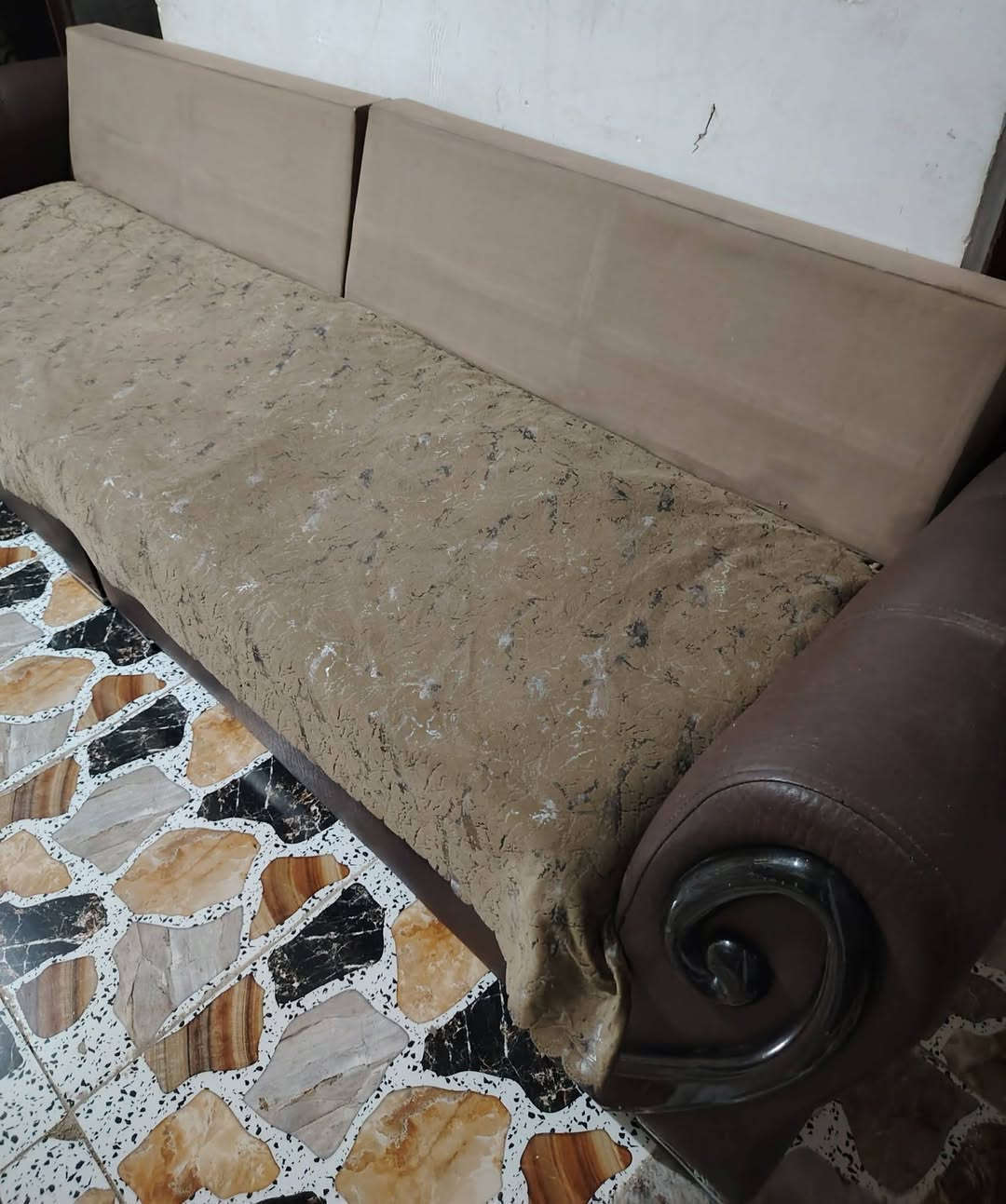 ميز تلفزيون 30
وطخم 60وبي مجال


**إذا كنت صاحب هذا الإعلان وتريد حذفه لأي سبب، رجاءا أرسل رسالة إلى الدعم الفني**