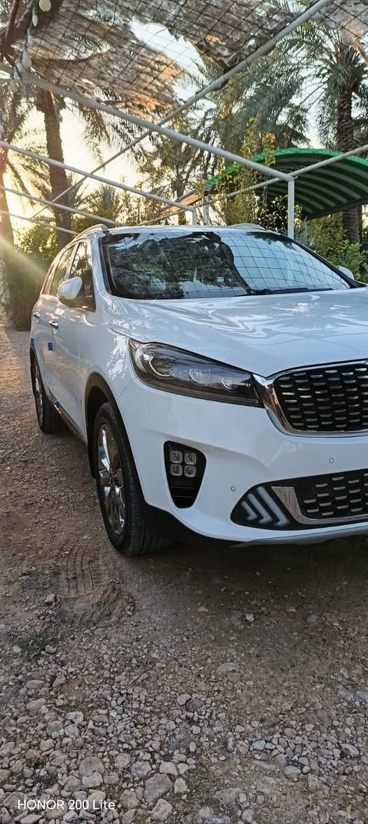 سورنتو 2020 خليجي 
7 راكب 6 سلندر 3.5
مكفوله كفاله عامه 
محرك وكير مكفولات بوضع الشركه 
فول مواصفات عدا البانوراما اريل نفكيشن شاحن لاسلكي تحديد ملاحه GBS لايت زنون فول جنطه كهربائية كشنات مشمشي 2 كهرباء علامة سورنتو بالدوسه بصمة ابواب 
السعر 268 $ وبيها مجال 
اللأستفسار ***********
