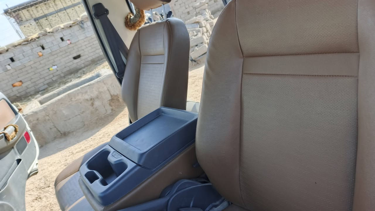 سلام عليكم سياره بنكو موديل 2023مكفوله كفاله عامه من الفتح والصبغ والتبديل سياره ماشيه 35الف سياره زيرو بمعنه الكلمه سياره مفتوح مكاني البصره قضاء المدينه رقم الهاتف ***********
