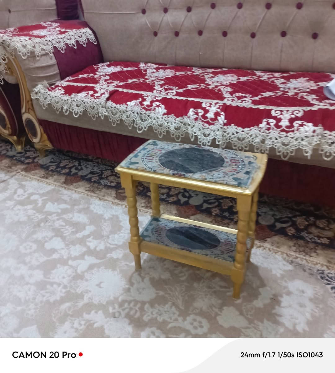 قنفات ملكيات اللبيع 3كبار 2كراسي السعر 250وبي مجال رقم ***********
