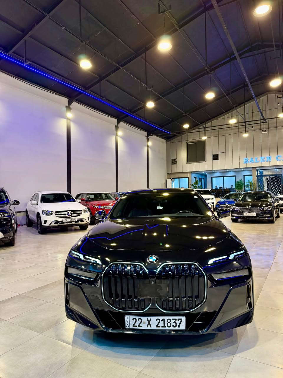 BMW 740 2023 
M باكيج بيلاد
كريستالة فول فول 
لايتات زينون ليد ادابتف 
رادار امامي خلفي جانبي 
5 كاميرة 
ويل اسود بيلاد 
جمبر ليد بيلاد 
سقف بانوراما 
سقف روز رايز 
شاشة ب سقف 
بردات  خلفية و جوانب 
كشنات هيتر ميموري 
بعد بي هواية مواصفات 
٢٢ مل ماشية 
٢ قطعة صبغ ٢ كلير بدون دواخل 

٦٢٥$ 
***********
*********** أربيل, العراق
