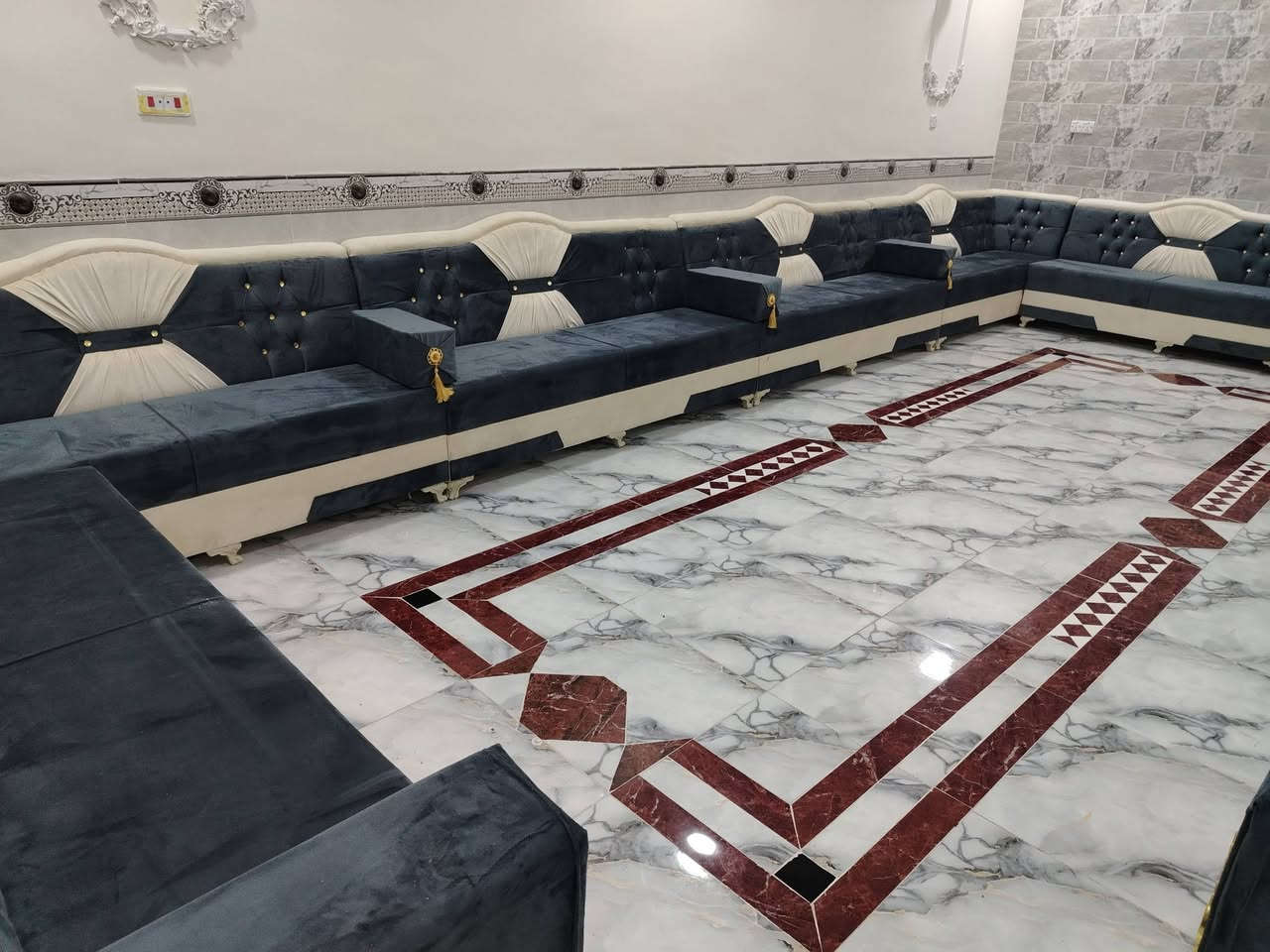 معمل سامر العزاوي لتخم ديوان شغل تزكام درجة أولى ضمان 5سنوات لعنوان سدت لهنديه *********** يوجد نضام قصط حسب لتفاق ول قناعه *********** تصال واتساب بلوك سود سفنج ميز وضمان 5سنوات
