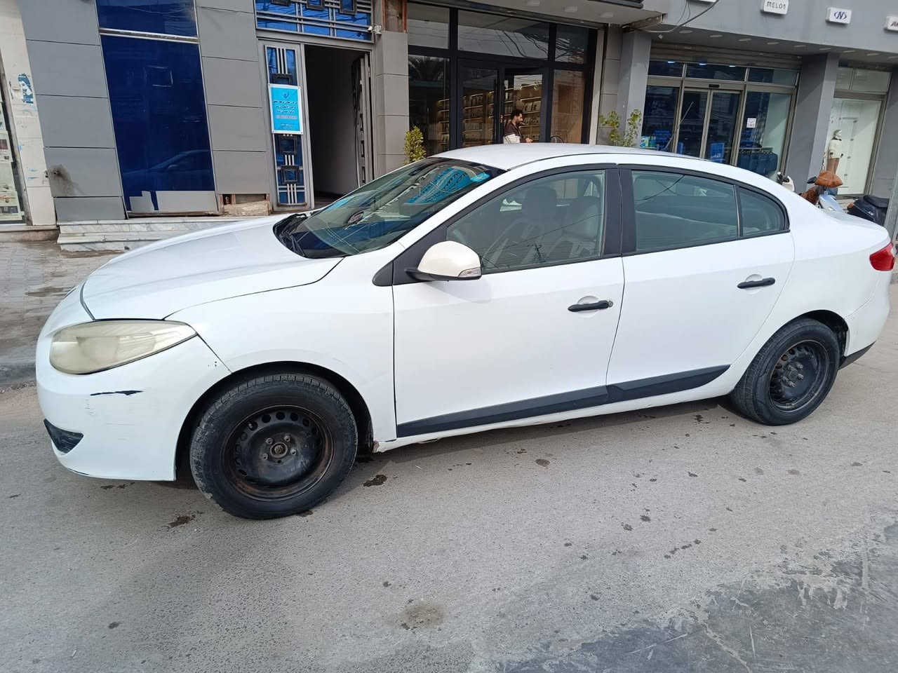 سلام عليكم رينو فلونس موديل ١٢ كير ومحرك كورلا خير من الله مابيها اي نواقص مابيها حادث بس طخات قليله رقم بغداد قبل شهر مجدد للسنويه بسمي غرمات ماكو مكاني كربلاء مداور ثاني يوم سعر ٥٥ رقم ***********
