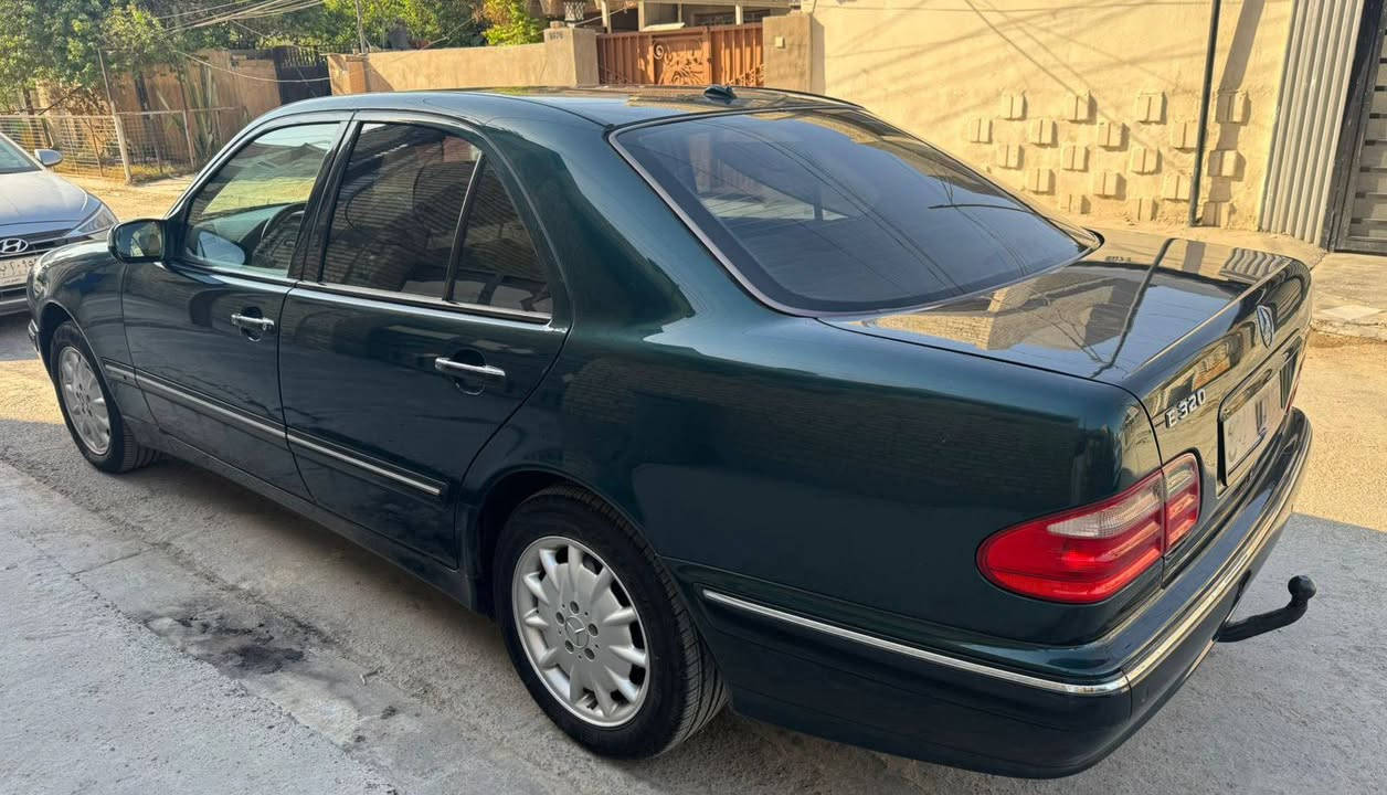 مرسيدس E320 ام عيون
207000
كير و محرك مكفول 

ادوات بلا أوراق بلا  قم (حديده)

جاملخ اليمين الأمامي زنجار

***********
