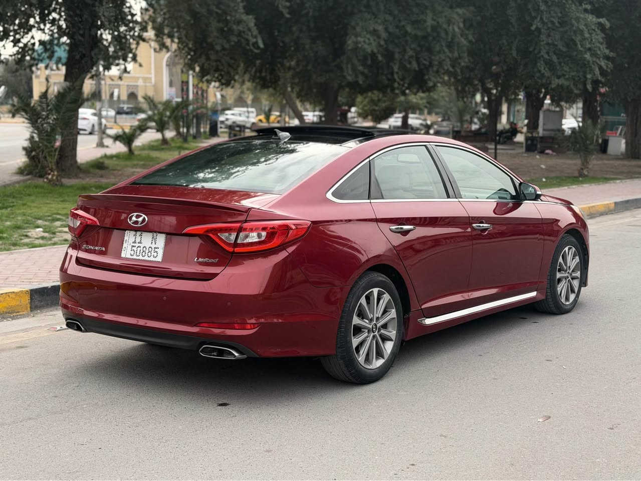 يالله
السلام عليكم
للبيع هونداي سوناتا 2016 ١/١  VIP لمتد
رقم بغداد باسمي
 وارد امريكي حادثها جانبي بابين وجاملغ مبدلات بدون قطرة صبغ
وبيها كلير امريكا جاملغ وباب
شواصي لغود كفاله 
ايرباك برده فقط
حجم محرك 2400  
المواصفات :-
بانوراما 3 طگات
داخل جلد 
نضام ترحيب عند الاقتراب 
بصمه + بصمه ابواب + صندوق  
سايد بريك بصمه
ويل كب  18 سبورت 
شاشه كبيره لمس تدعم ايفون + گالكسي
جي بي اس 
كامره دواره خلفيه 
رادارات جانبيه اماميه
نقطه عمياء بالمري
سماعات انفنتي 
دمام بلادي امامي خلفي وبالبيبان هم
تبريد بيانو شاشه مفصول 
كير اوتو + عادي 
فول تحكم ستيرن جهتين 
مثبت سرعة cruise control 
 كشنات كهرباء امامي الاثنين 
تدفئه تبريد كشنات اماميه
تبريد قطعتين 
يدات نيكل
دوسات نيكل SONATA بلادي
لايت عالي زنون بلادي
لد امامي نهاري 
لد بكلايت خلفي بلادي
صندوق ذكي عند الاقتراب ينفتح 
ثلاث انظمه قياده  Eco + Normal + sport 
حساس اطارات 
شاشه اظهار وتنبيه الاعطال 
بلوتوث + 3 مخارج USB 
نطام مانع انزلاق Abs+ اضائه الاناره الداخليه درجات 
يدات الباب لدات اضائه + ترحيب  
مكاني بغداد / اعضميه
السعر 124
الرقم *********** بغداد, العراق
