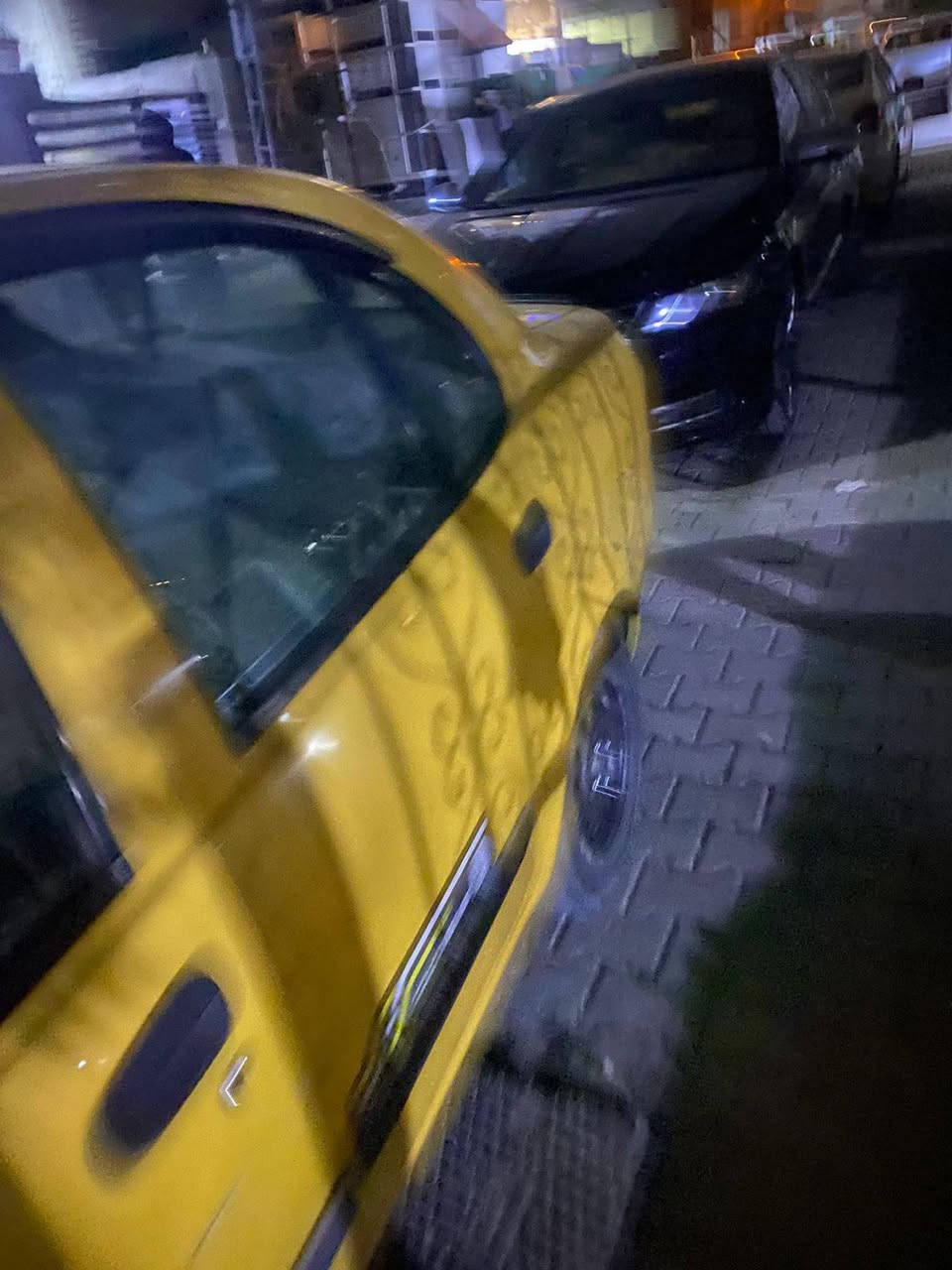 طيبه للبيع 2015 رقم نكليزي باسمي 
مكفوله عده شبر موضح في الصورة مكينه كير مكفول شواصي مكفول تبريد شغال 
مكان سياره بغداد 
***********
