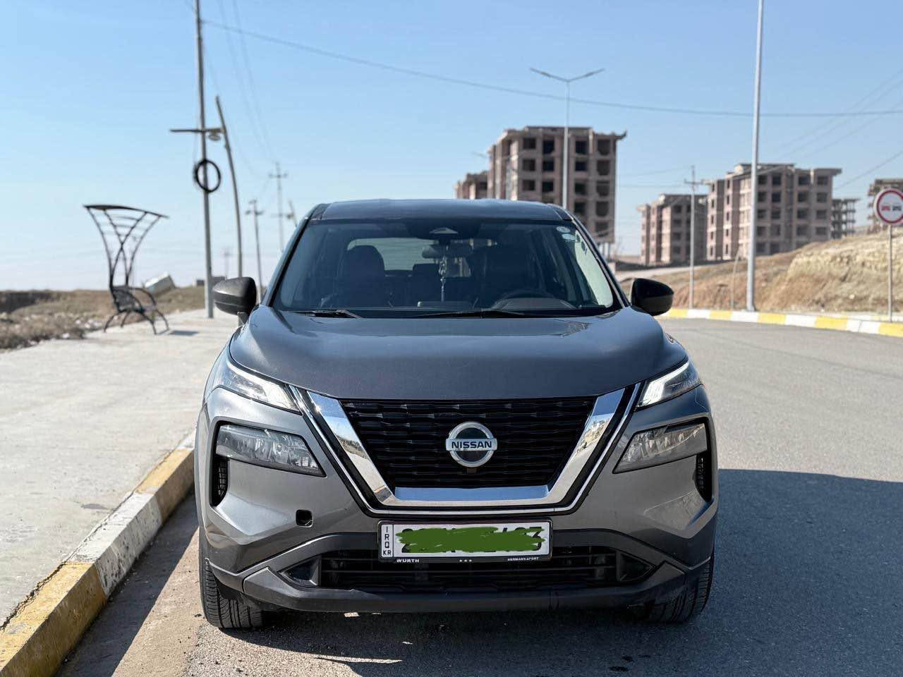 للبيع: نيسان روج 2021 وارد أمريكي
NISSAN ROGUE 2021 — S
 اللون: رمادي
 المسافة المقطوعة: 110 ألف كيلومتر
 المحرك: 4 سلندر / بسعة 2.5L
 ارقم أربيل جديد
 ابصمة تشغيل
 شاشة كبيرة مع شاشة أعطال
 كاميرا خلفية
 رادار أمامي تحديد مسار / رادار جانبي نقاط عمياء / رادار خلفي التحذير من الاصطدام
 نظام الكبح التلقائي (رادار شحط / بريك تلقائي): أمامي وخلفي لحالات الطوارئ AEB / RAB
 الحساسات أمامية وجانبية وخلفية
 أنظمة القيادة: Eco / Normal / Sport
 تحكم ستيرن
صبغ كم قطعة بيها ابيعها حزام و شبر بالسقف من الامام للجمالية فقط .
حادث خفيف جدا مصبوغة بامربكا للجمالية .
رقم الشاصي 5N1AT3AA2MC755168
السعر 155 ورقة دهوك, العراق


**إذا كنت صاحب هذا الإعلان وتريد حذفه لأي سبب، رجاءا أرسل رسالة إلى الدعم الفني**