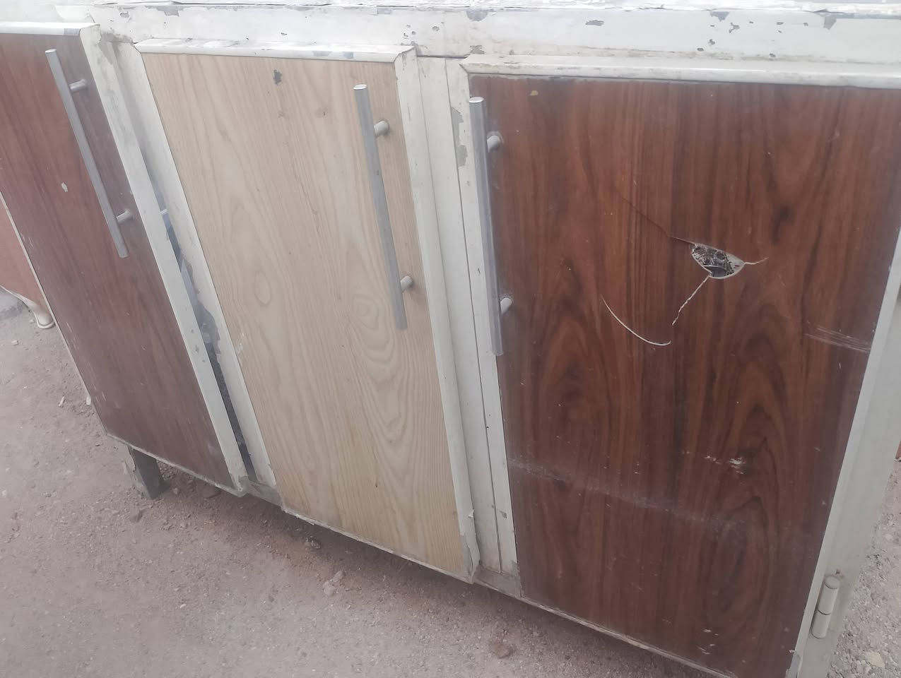 ميز سنك البيع المرمره ملته مفطوره او صبغه مشلوع بيش يفيدكم نطوني سعر مكاني البصرة ***********
