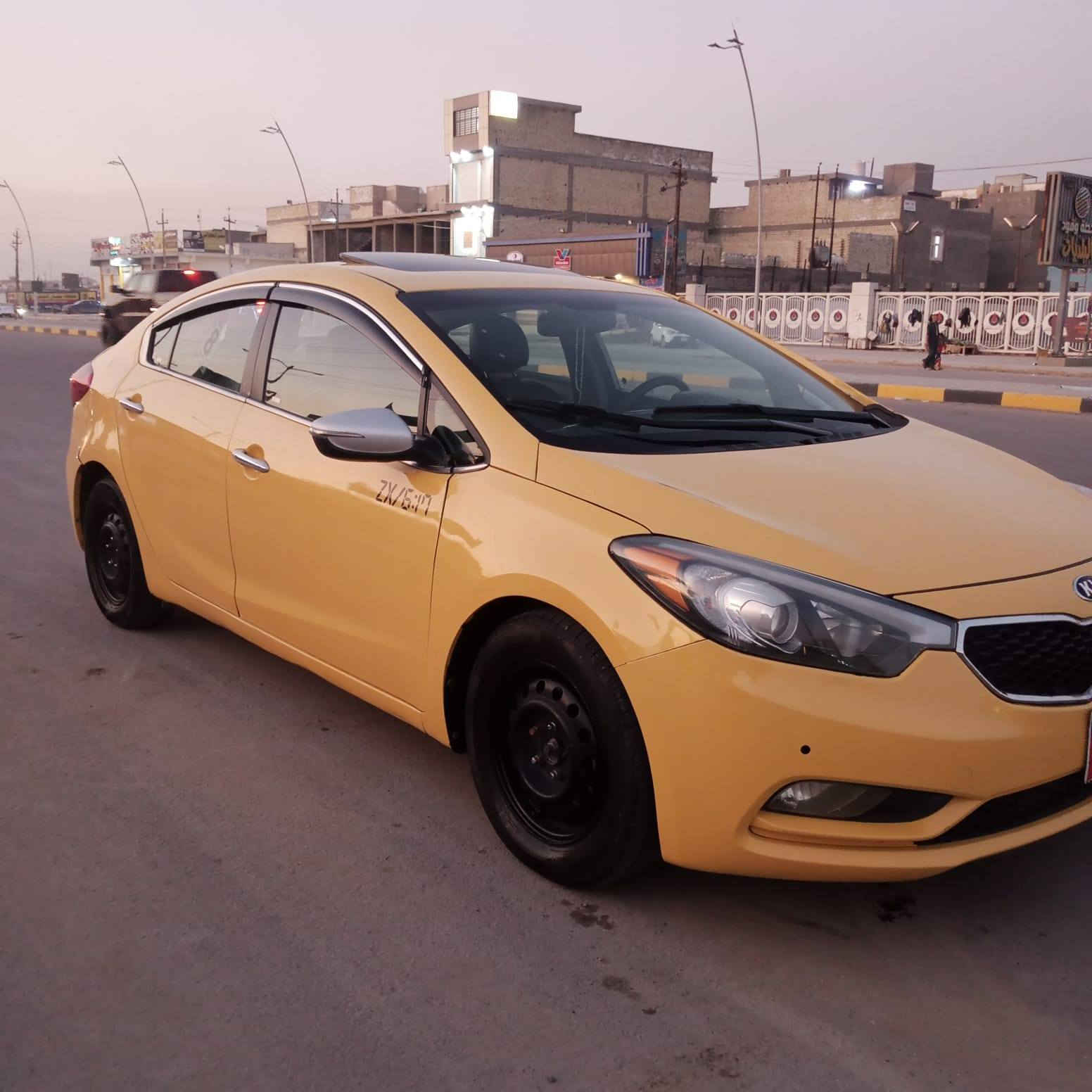 السلام عليكم ورحمه الله كيا فورتي موديل 2015محرك 2000وارد امريكي حادثهه صندوك مكينه تعبانه تبخر العنوان بغداد البلديات السعر 95بيه مجال لشراي يتصل ***********واتساب ***********
