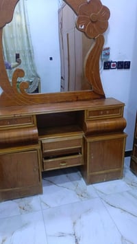 كلهن • غرفة خشب • عيوب بسيطة