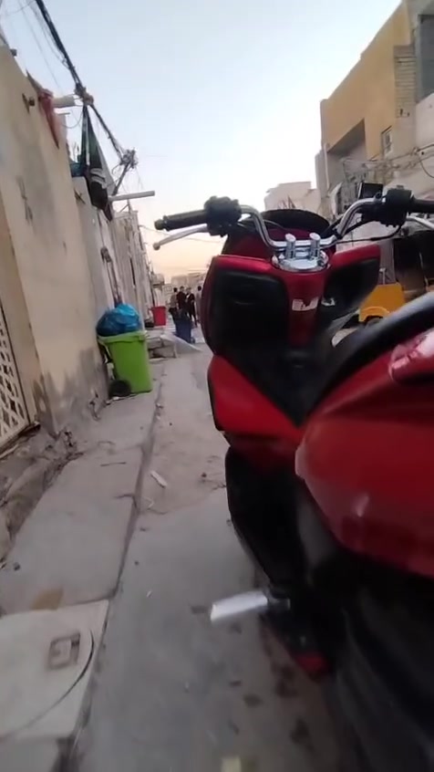 سلام عليكم بسي اكس جيل اول دراجه جديده ياباني مكينه 125حساس زدحام حساس ستان كهربايات كله شغاله كفرات اصليه مكاني بغدادمدينه الصدر***********
