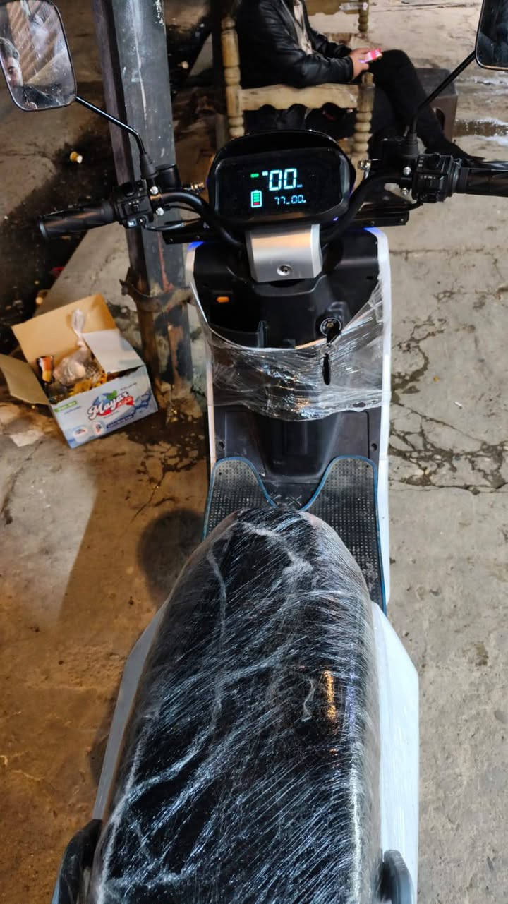 دراجه شحن بغدادي ماطور جديد بعدو مستخدم ٤ايام سبب البيع محتاج فلوس ماطور اخو الجديد سعر الماطور ٧٠٠الف وبي مجال بسيط للطيبين/*********** للتواصل واتساب
