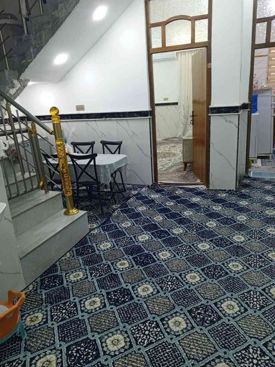 دار للبيع طابو زراعي في حي الأمين قرب حي القصور قاطع ابو شطيب  مساحة 170 متر متكون الدار من غرفتين نوم كبيرة وسط للأطفال  وصالة داخلية واستقبال 6 متر حمامات عدد 2 خارجية وداخلية ومطبخ والبيت امام ساحة تصلح كراج او حديقة امام البيت  منطقة هدوء  تابعة للجمعية التعاونية للأسكان راح تطوب رسمي الجمعية التعاونية طوبت حي المعلمين القديم وعواشة 
موجود في الحي مدرسة ابتدائية ومستوصف صحي ومدرسة ثانوية راح تدخل في المشروع  الحي امان لاتفليش ولاشي طابو صرف تجي وشوفك الطابو رسمي بناء 2025 
***********
