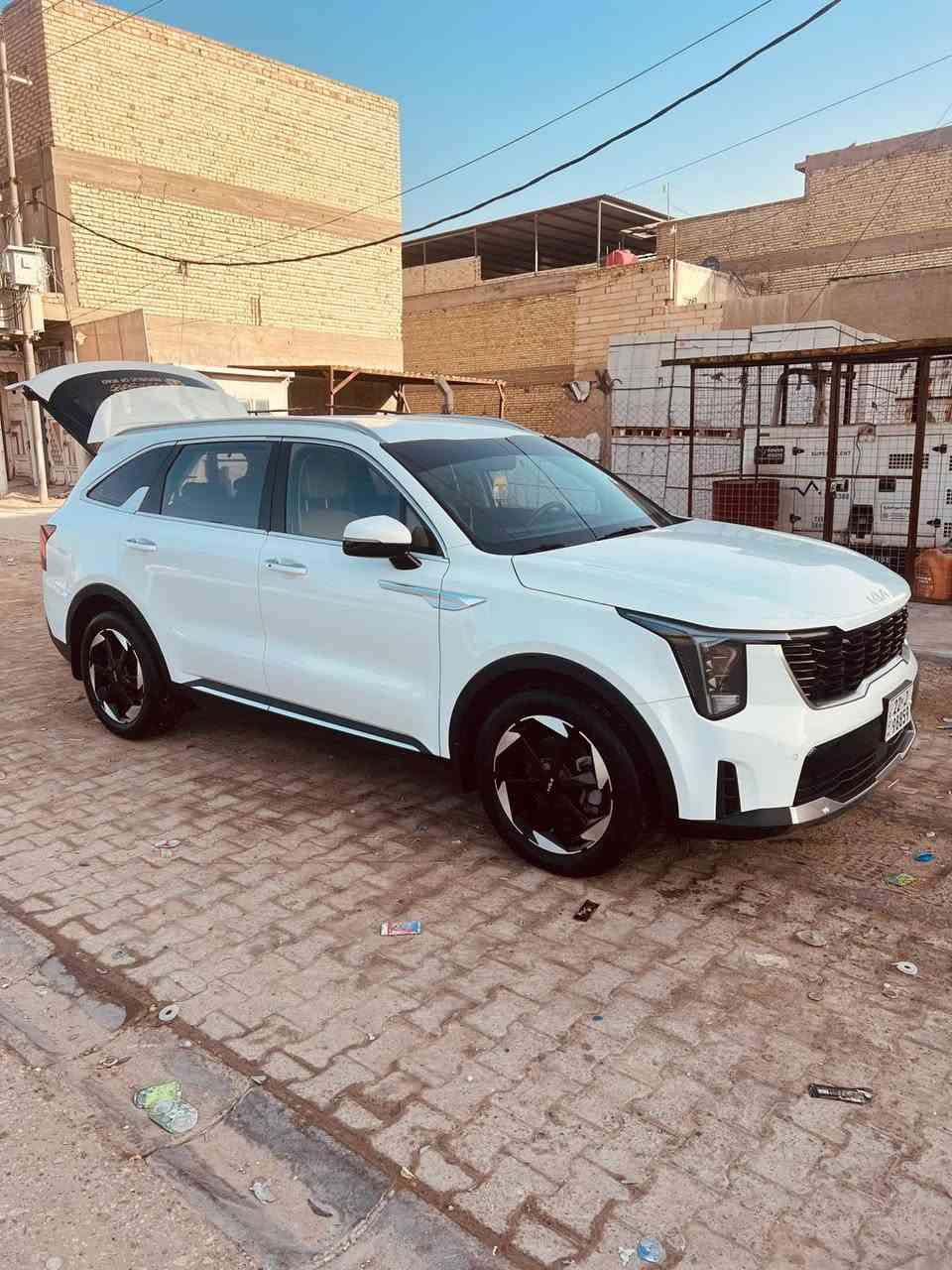 السلام عليكم .
كيا سورنتو 25 خليجي
ماشيه 50 
رقم اربيل. محرك 6 سلندر
كير ماوس
كشنات كهرباء 
بصمه تشغيل 
جنطه كهرباء 
3 قطع تبريد 
بيها بارد صغير جاملغ خلفي 
ورصعتين جاملغ امامي
الجانب الأيمن 
للإستفسار ***********
