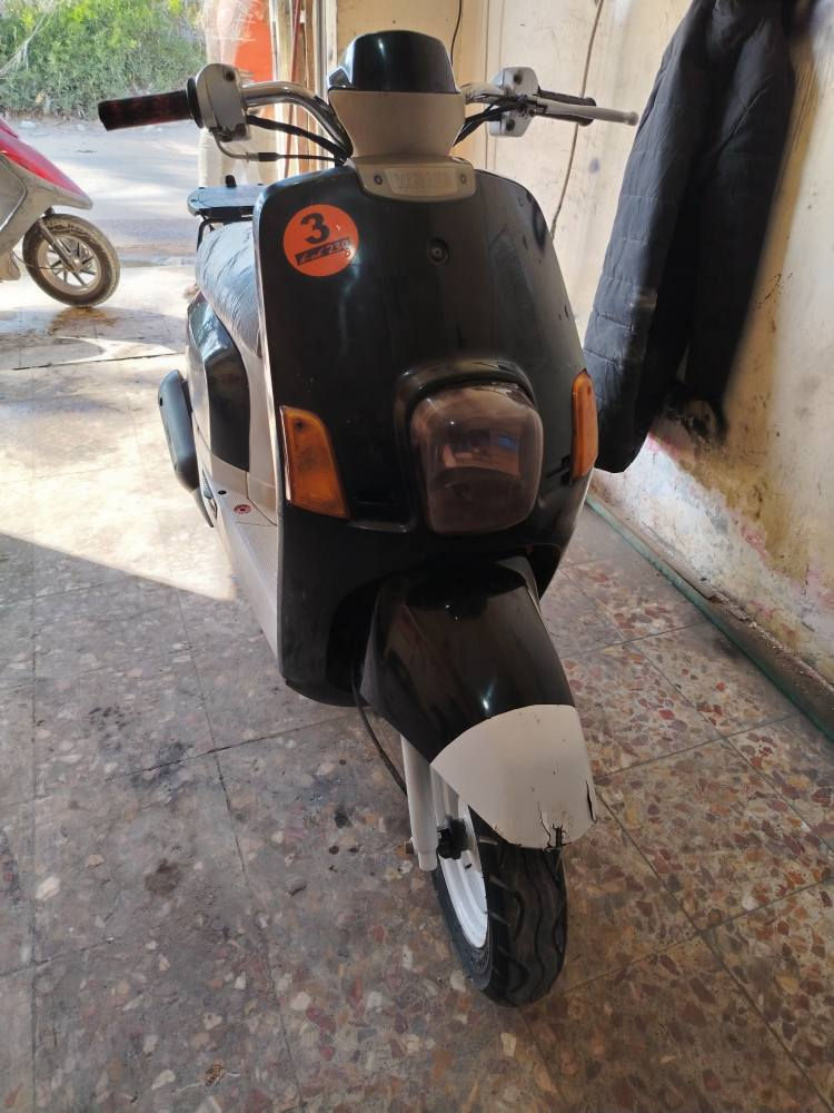 ماكس بوليسي دراجه مكينتها ناعمه كلشي شغال بيها اشاير هورن ليت اصطاب سلف ٦٥٠ ومجال قليل للشراي *********** البصرة, العراق
