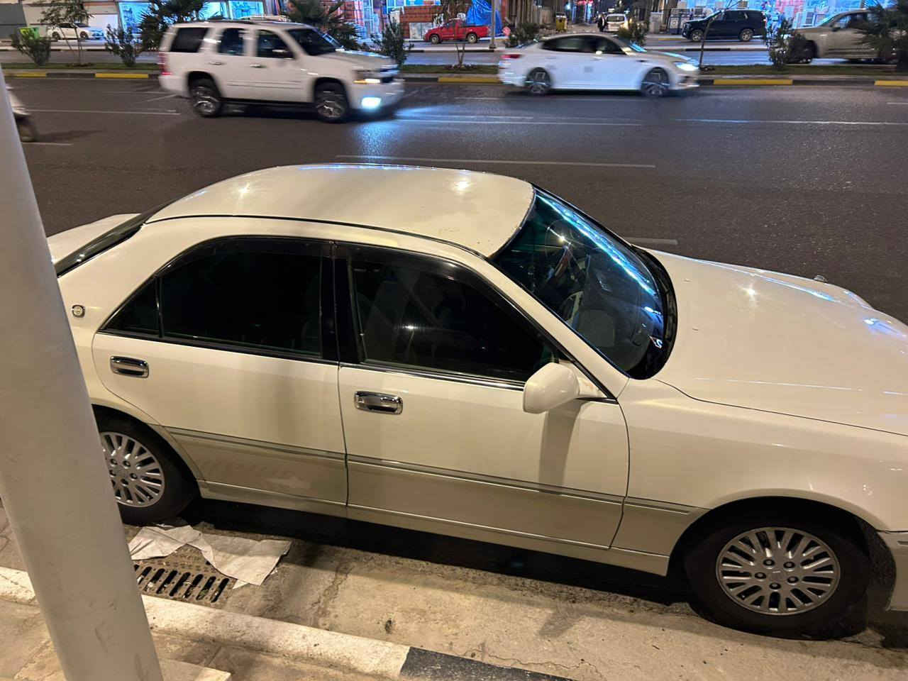 للبيع جنون ملكه ثلاث دكم كفاله عامه كص وضربه سياره كرستال اصل جاهزه مكينه VVTi ام الكلاص المرغوب مديل 2001 حداده تكم تاير  تبريد  جاهزه مانقصها برغي مكاني بصره 65 وبيها مجال قليل  ***********واتساب
