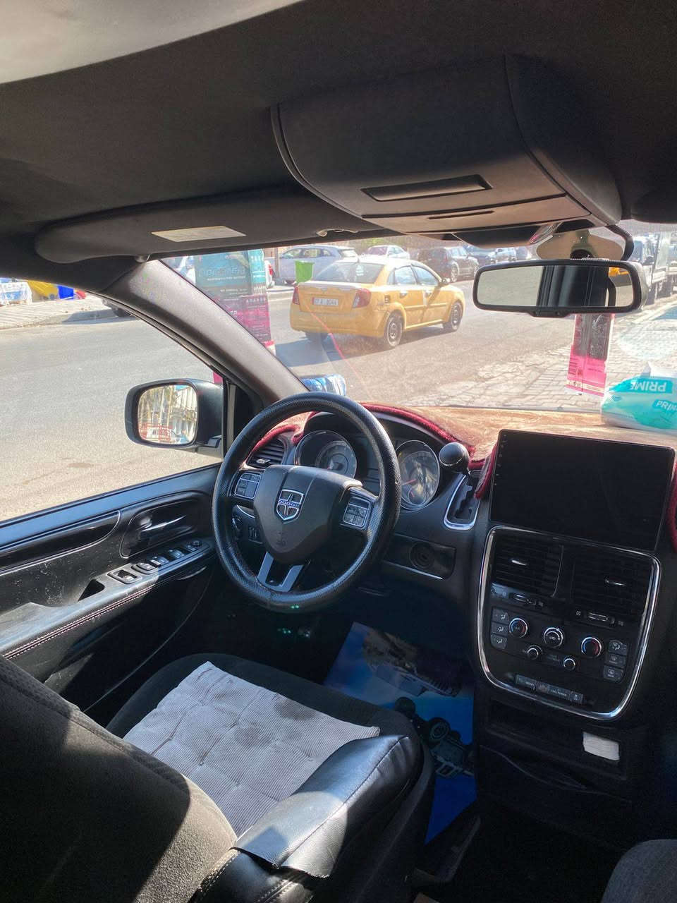 للبيع دوج كرفان موديل ٢٠١٦ وارد أمريكي ألون أسود كذاب سياره حادثه جدا بسيط داعميه جاملغ ماشيه ٩٥ محرك مكفول صدر أمامي خلفي جديد تخم تاير محرك حجم ٣.٦ رقم دهوك جديد سعر السياره ١٤٠ بيه مجال للاتصال*********** بغداد, العراق
