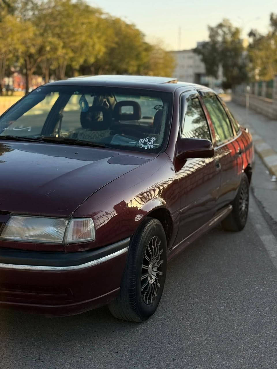 ✅️opel vectra .18
✅️22$
✅️موديل 1992  
✅️كامل ناو و دةري كراوة بة 95
✅️سلايدة 
✅️دوو جام كارةبا 
✅️گةرمي ئيش دةكات
✅️كارةبايي هةمووي مةزبوتة 
✅️بوياغ عامة بو جواني 
✅️هيچ دةعموليدراوي نية 
✅️گير و مةكينة بةشةرت هةلمو و بوخاري نية
✅️سةنةوي بةشةرت حاسيبة 
📞***********
