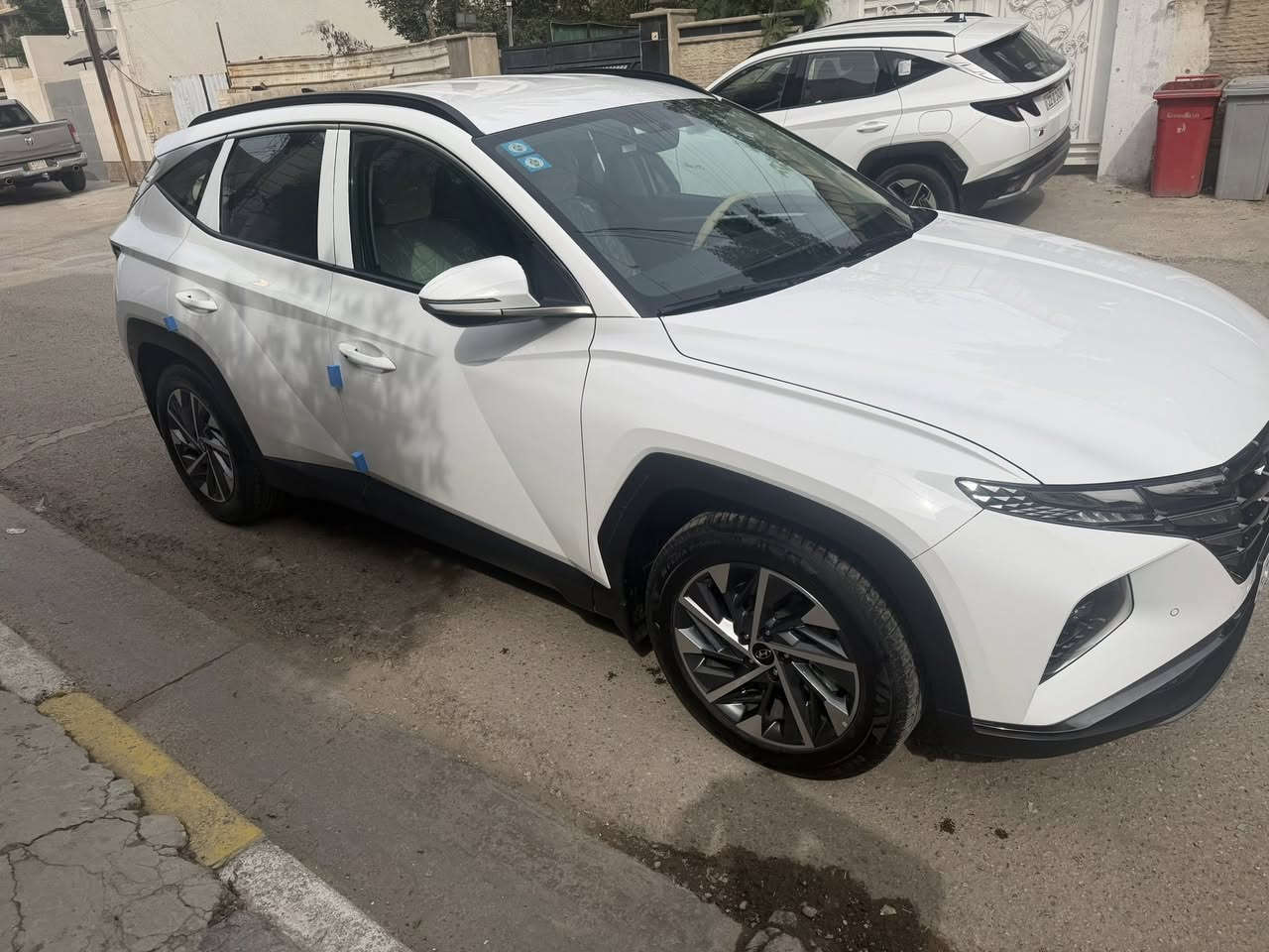 السلام عليكم
توسان 2024 رقم بغداد باسمي كفاله عامه بعدهه على وضع الشركه فول عدا البانوراما ماشيه 13 الف بعدهه زيرو تعتبر هزه وارقام جديده مكان السياره بغداد 
ملاحظه/السونار مرفق بالمنشور
السعر/222$
للاستفسار/***********
