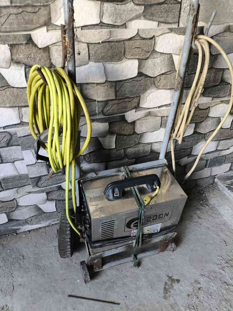 مكينة لحيم للبيع مال بيت مستخدمه قليل للاستفسار واتساب ***********
