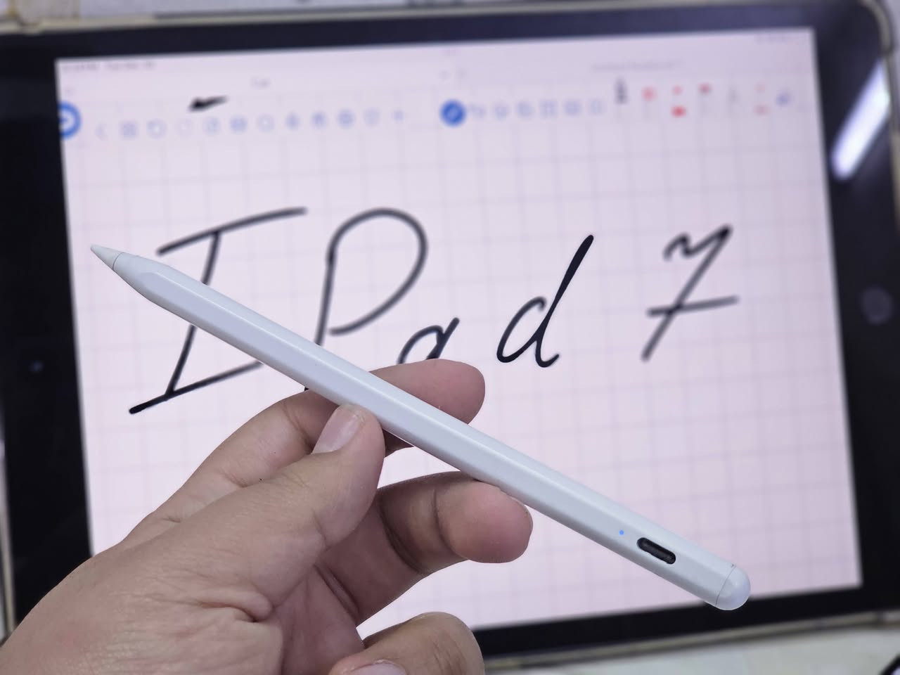 السلام عليكم اخوان
ايباد 7 ذاكرة32 
بطارية 90 عدد دورات شحن 336
جهاز نظيف كلش ، لا مفتوح ولا مبدل بي شي
فقط بالكلاسة اكو فطر وما مأثر عاللمس لأن بس بالكلاسة
مع الايباد قلم شحن ويدعم راحة اليد 
السعر 150 وبي مجال 
مكاني بغداد حي الجوادين
توصيل غير متوفر
تواصل ***********
او خاص، اذا الخاص مغلق ارسل طلب صداقة واني ارد عليك
