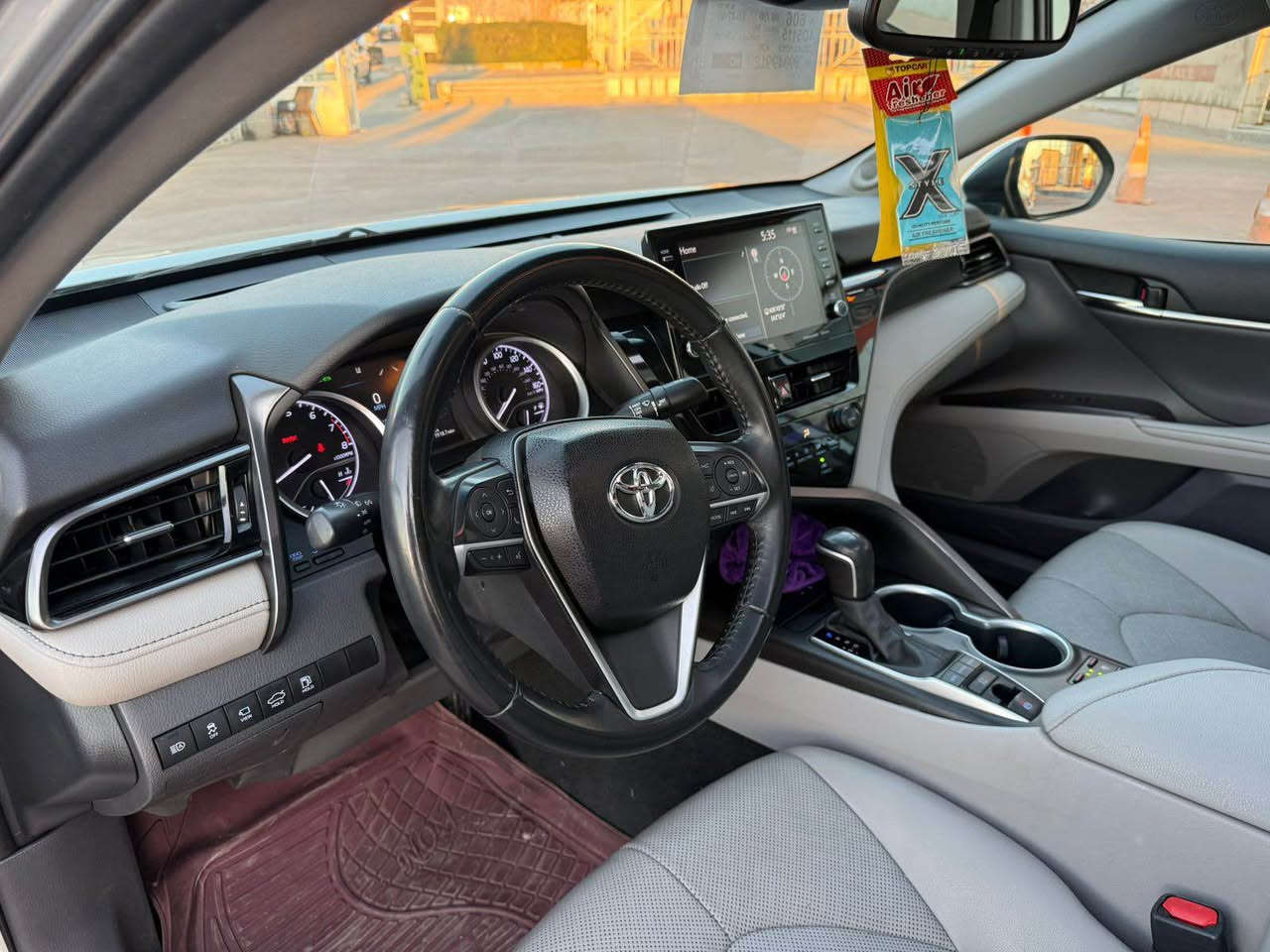 تويوتا كامري 2022 XLE فول مواصفات بانوراما خمس كاميرات داتاشو كوشنات بارد و حار جلد كهربائي فول فول سيارة جملخ امامي صبخ راس بوند بدون دواخل ارباك ستيرن راجع سيستم مكان سيارة عقرة لل تواصل معنا عبر واتساب *********** اكر, نينوى
