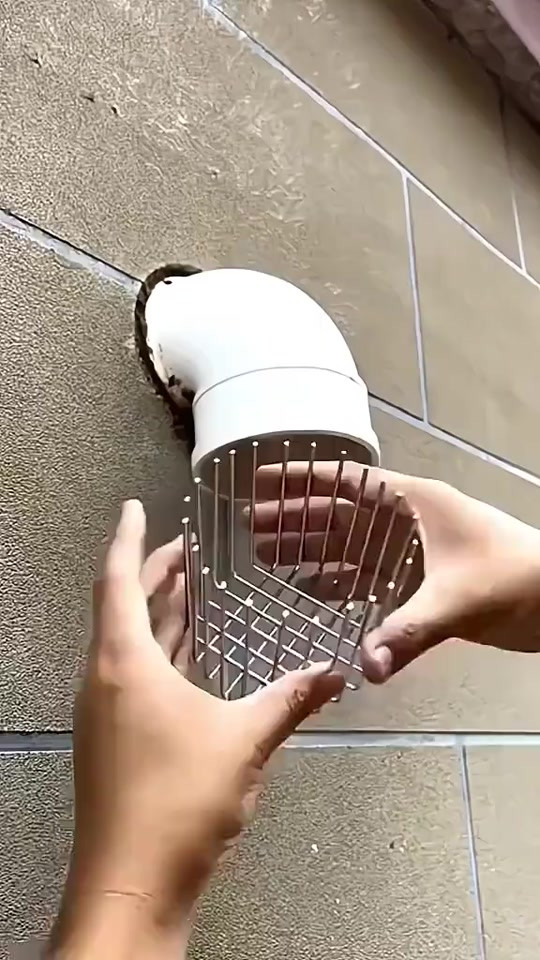 عرض لفترة محدودة 🔥🔥 عنكبوت مانع أوساخ  مصنوع من مادة ستانلس ستيل (نوعية ثقيلة ممتازة ) ضد الصدأ  متوفر قياس ٤ انج  للحجز او الاستفسار يرجى مراسلة الصفحة او الاتصال  ***********/*********** تتوفر خدمة توصيل 🚚⁩⁩⁩⁩⁩⁩⁩⁩⁩
