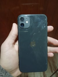 آيفون ١١ عادي • مبدل بطاريه • ضهر مكسور