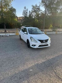 نيسان سني هندي موديل 2019 السياره بدون صبغ بدون ضربه جاهز وعليها ادامه...