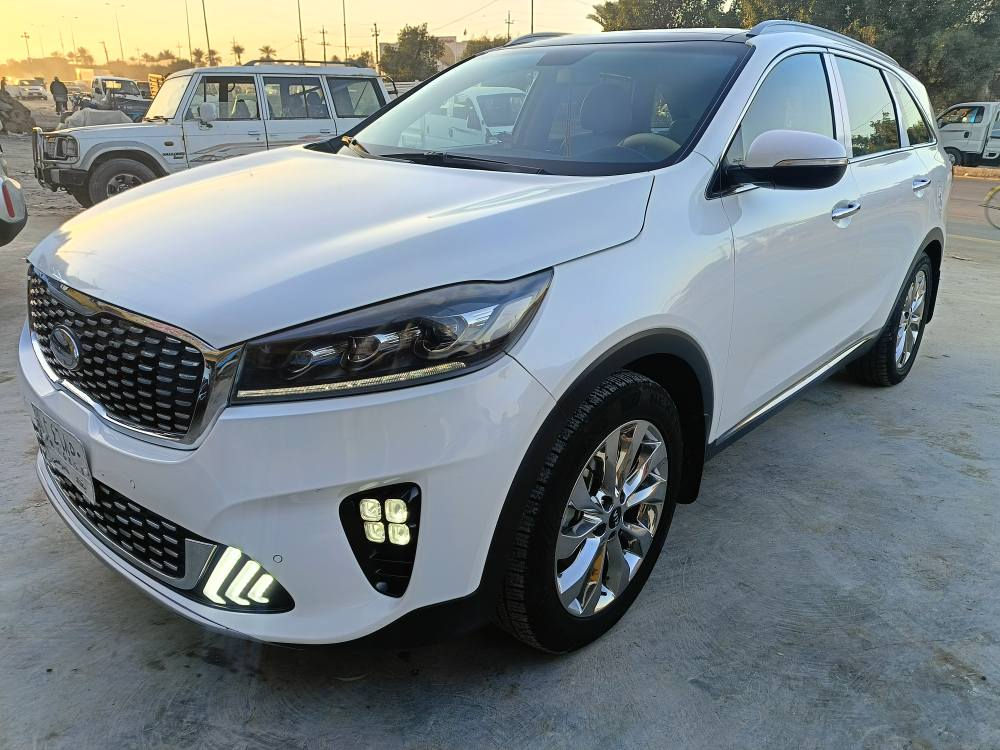 سورنتو 2019 خليجي فول 
ماشيه 98
رقم بغداد 
سبعه راكب محرك 6
كير 8 نمر 
بيه بنيد صبغ  والجاملغ الأمامي مرخه بدون دواخل
السعر 225
مكاني بابل
الاتصال *********** حلة, بابل
