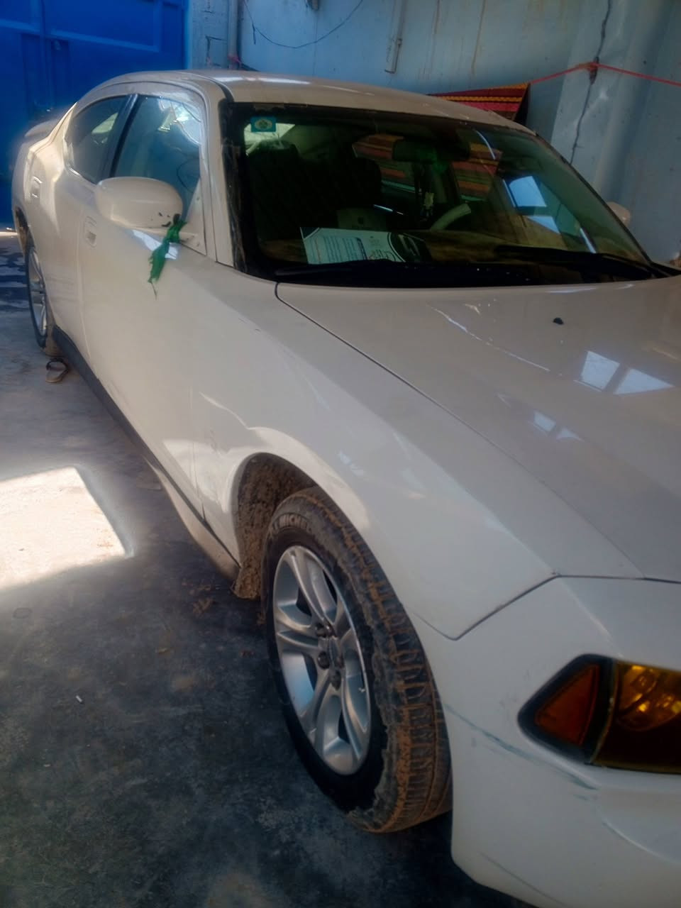 جارجر 2009 رقم بغداد الرقم الانكليزي الدولي وباسمي  كير ومحرك بالكارتون مانع انزلاق سنتر لوك  للبيع 105 قفل أو مراوس بسياره كوريه للاتصال ***********
مكاني النجف الاشرف
