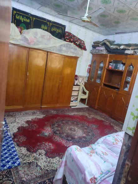 دار للبيع 100م مربعه طابو حي الوفاء منطقة 41 ع ساحه صب 
طابقين يتكون من 4غرف نوم وصاله ومطبخ واستقبال 
وصحيات السعر 140 _بي مجال للاستفسار ***********
