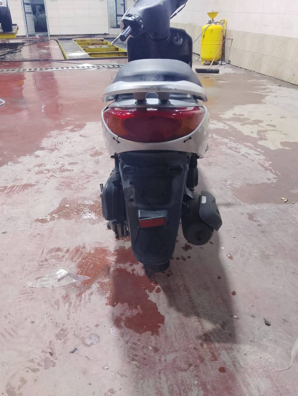 دراجه بريز للبيع صار شهرين نازله من رمبه دراجه كلش نضيفه كفاله عامه اي نقص ما بيهة سعرهة 850 مكاني بغداد لعبيدي *********** متواجد خاص
