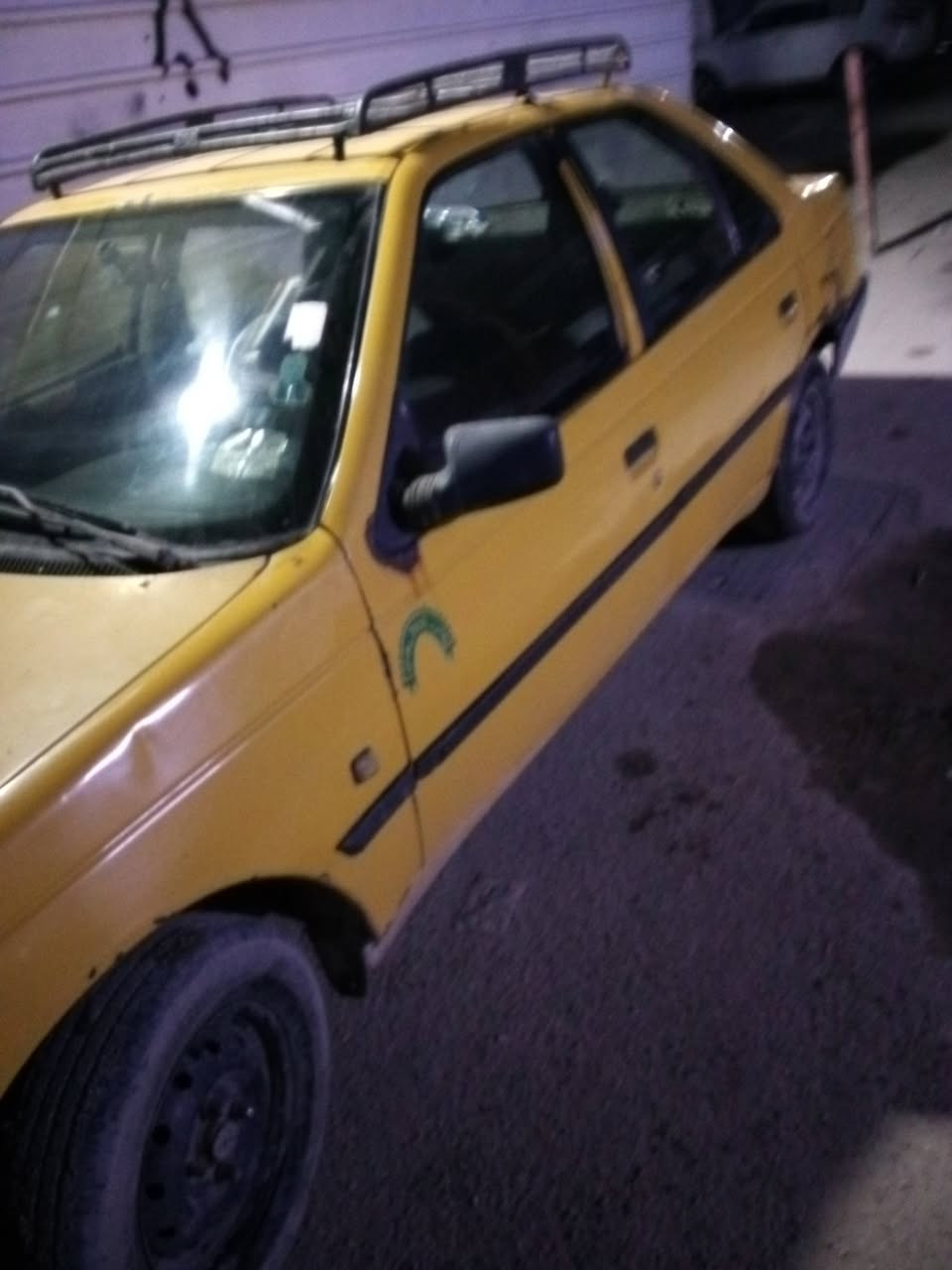 بيجو روى2009 رقم نجف بدون تحويل مااندل راعيه سنونه عظم  مكينه وكير نضاف  كهربائيات شغاله ب9 وبيه مجال  مكاني بغداد شعب  ***********
