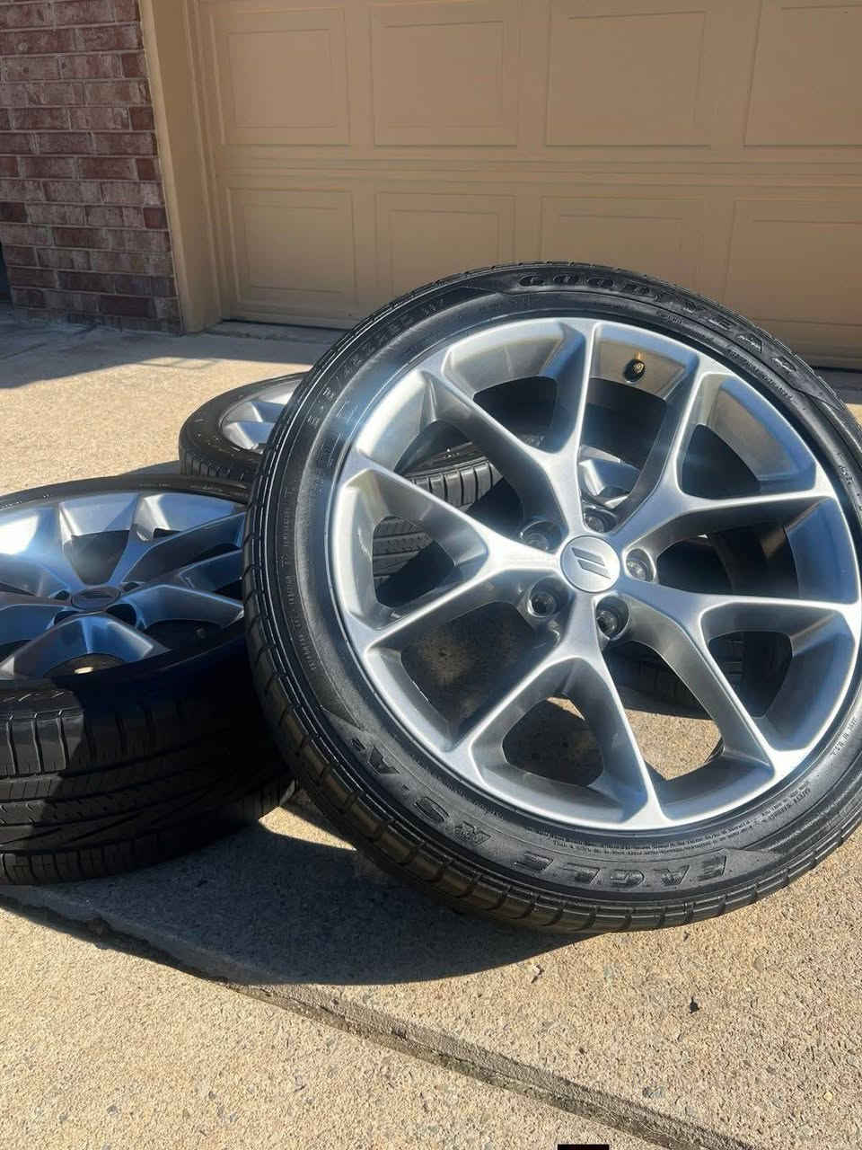 بيع ومراوس شعندك تعال خاص وتدلل 
***********
