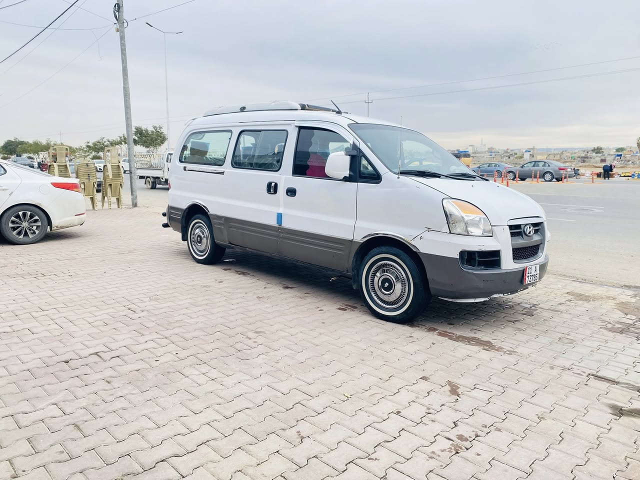 استاركس ٢٠٠٧ رقم اجنبي بغداد ١١راكب  مصفرى هيئة وضريبه ونقابه بسمي حصة كاز محرك جديد مجفت تجفيت درجه اولى صدر باور كله جديد شاصي طرف سكن معمر مكاني كركوكً السعر ٩٥ وبي مجال 
***********
