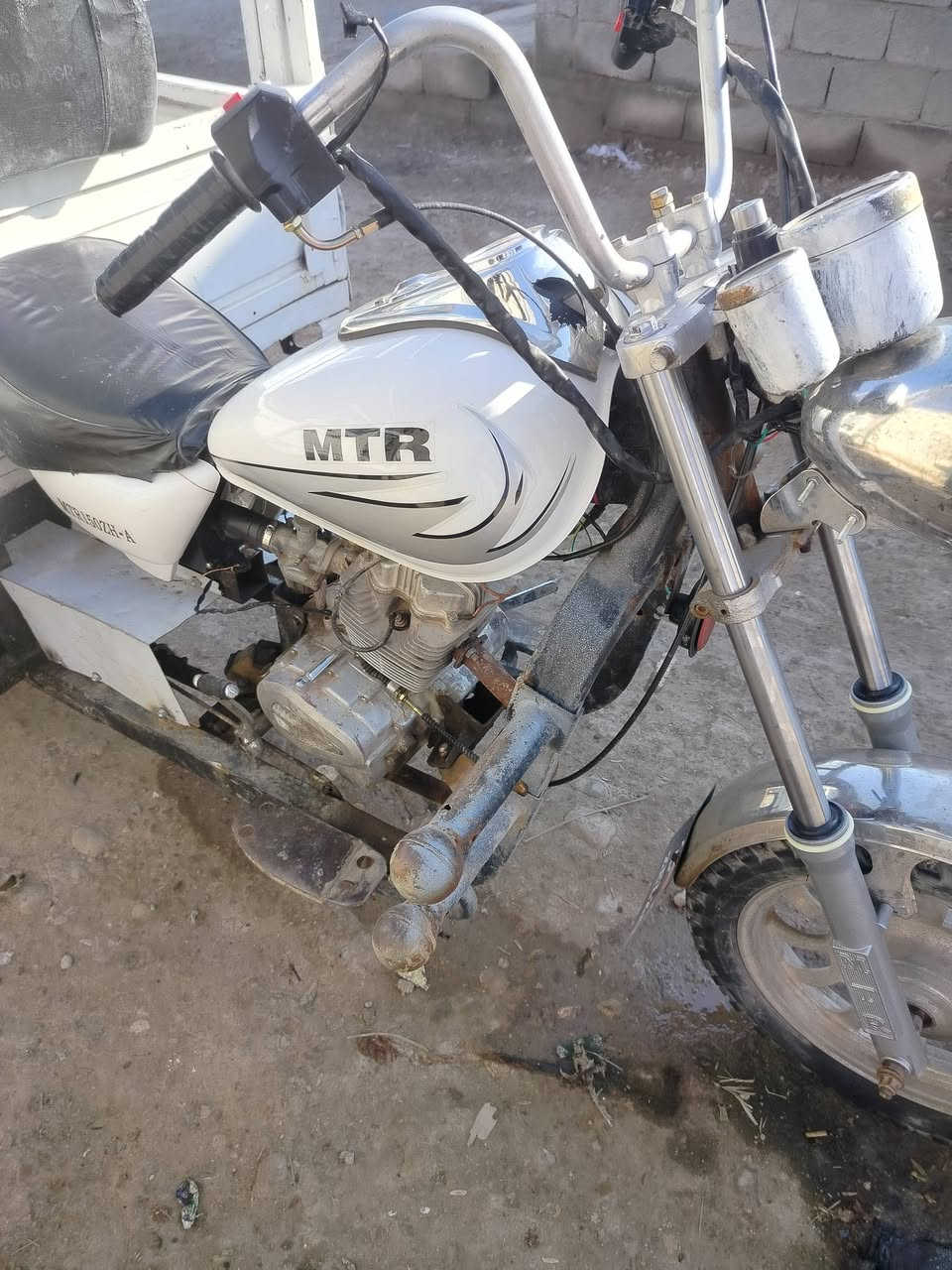 ستوته للبيع كامله اي نقص ما بيها العنوان ديالى كنعان موديل 2015 مراوس ترهم هاتف *********** كنعان سلف لايت اشاير. نوع فحل عالي مراوس بام الطير. ترهم  محرك اكسل تايرات دبلات جدد شديتهن قبل 3ايام  اواق اصليه مو سحب
