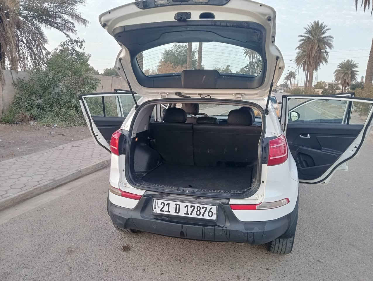 السلام عليكم سبورتج 2012 خليجي مكفوله من الضربه والصبغ والتبديل صبغ والگير والمحرك كذلك مكفوله
فقط  بوارد بسيطة 
السنويه باسمي رقم شمالي السليمانيه ماشيه 141 
 السعر 143وبي مجال للشراي
العنوان بغداد المدائن 
***********
