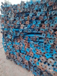 جكات للبيع حاضن حرفQ ثقيل نظيف جداً 07809730894