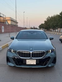 BMW 520i 2024 خليجي وكالة عروش لون مميز  31 km  مغلف ppf كامل  للتواصل...